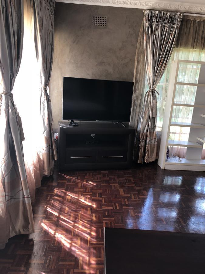 Khuvena Guesthouse Randburg Buitenkant foto