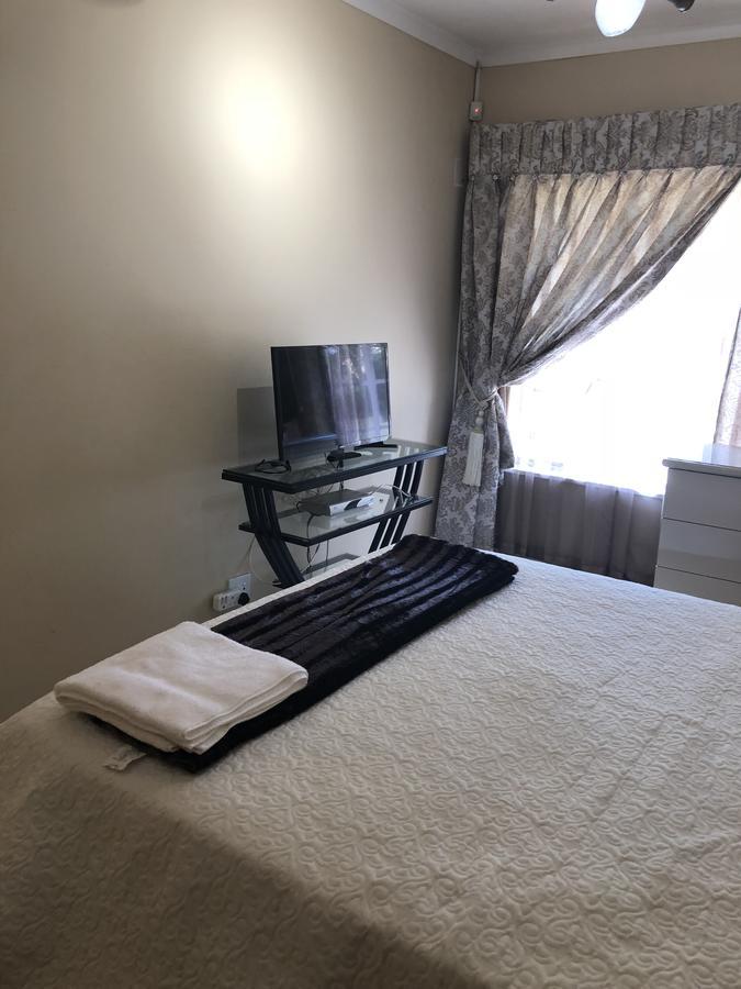 Khuvena Guesthouse Randburg Buitenkant foto