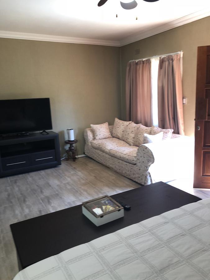 Khuvena Guesthouse Randburg Buitenkant foto