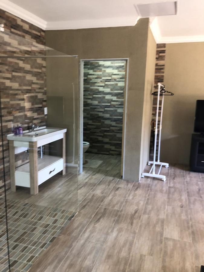 Khuvena Guesthouse Randburg Buitenkant foto